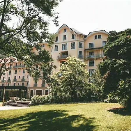 Le Splendid Lägenhetshotell Allevard